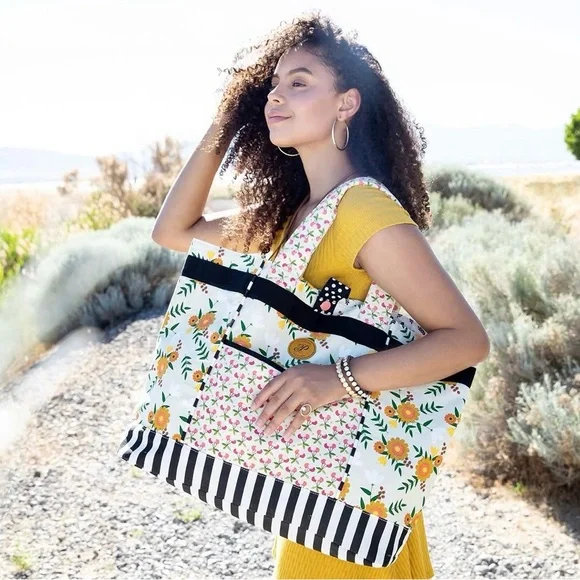 NEW Plunder Floral and Striped Canvas Tote Bag - Picture 1 of 6
